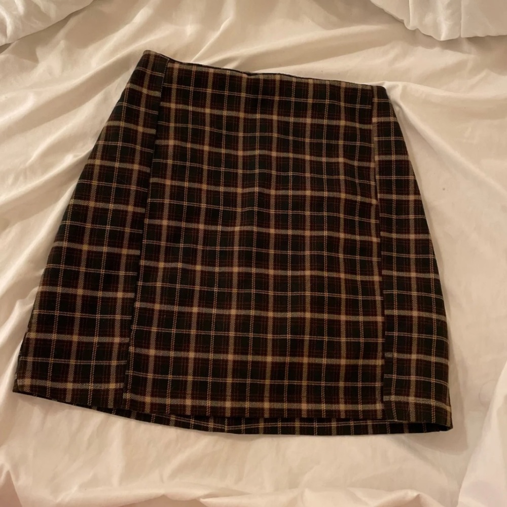 Brandy Melville Cara Plaid skirt